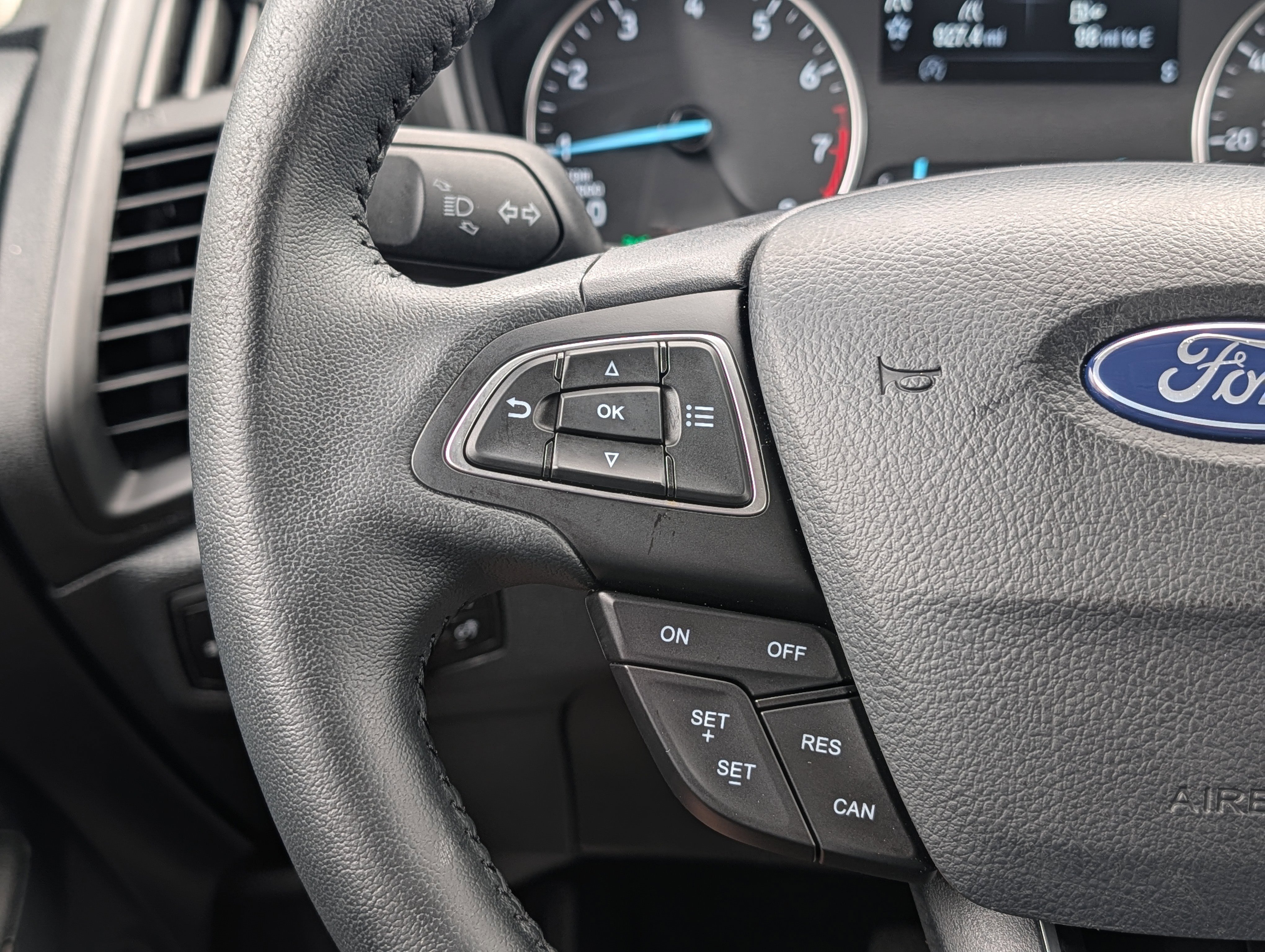 Used 2020 Ford EcoSport SE FWD image 25