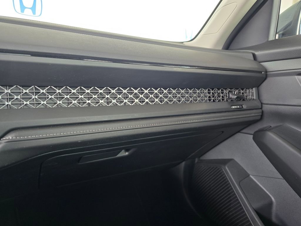 Used 2023 Honda Accord LX image 36