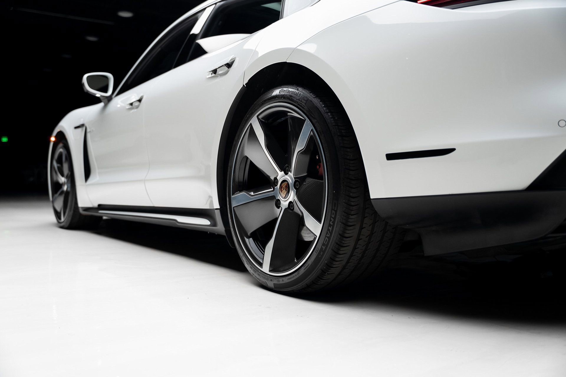 Used 2022 Porsche Taycan image 75