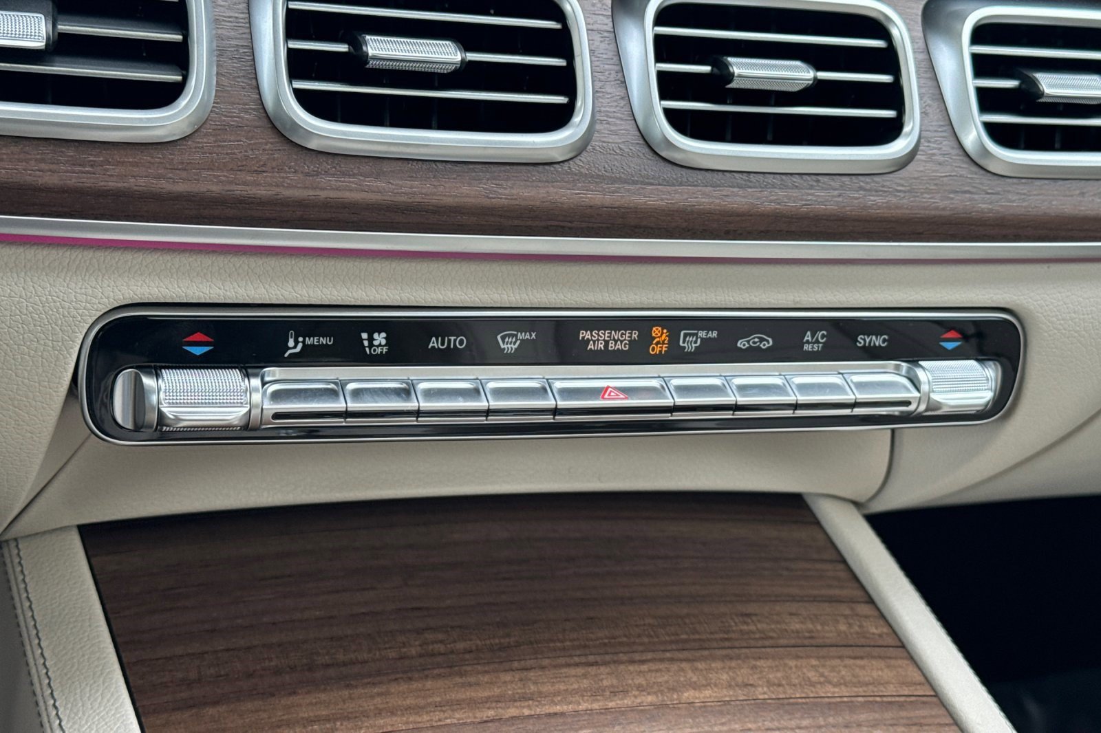 New 2026 Mercedes-Benz GLE 450 4MATIC image 24