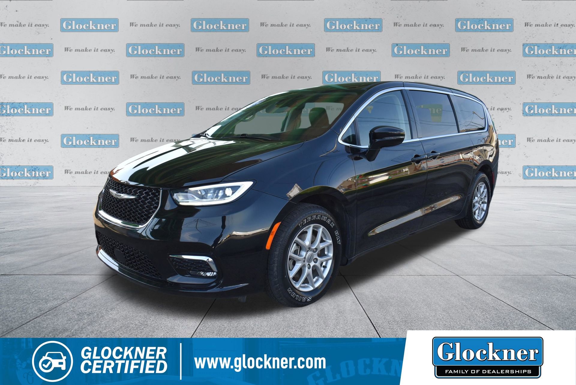 Used 2024 Chrysler Pacifica Touring-L image 1