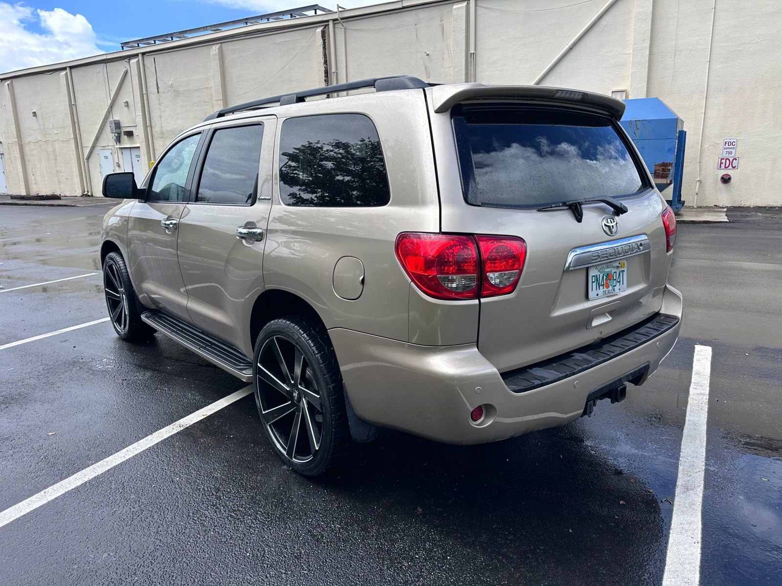 Used 2008 Toyota Sequoia Limited AWD/4WD image 7