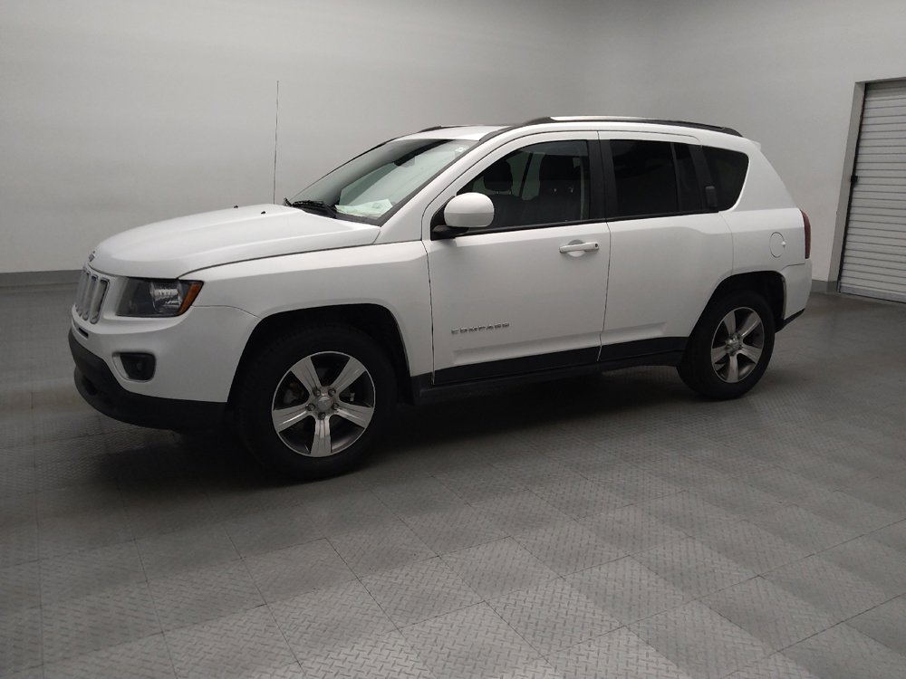 Used 2017 Jeep Compass High Altitude image 3