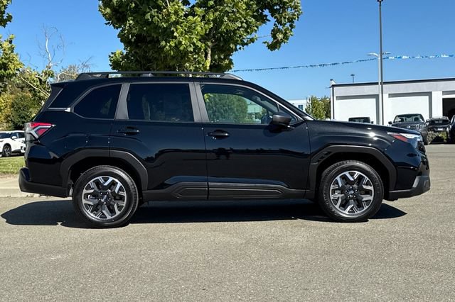 Certified 2025 Subaru Forester Premium w/ Convenience Package #1 AWD/4WD image 3