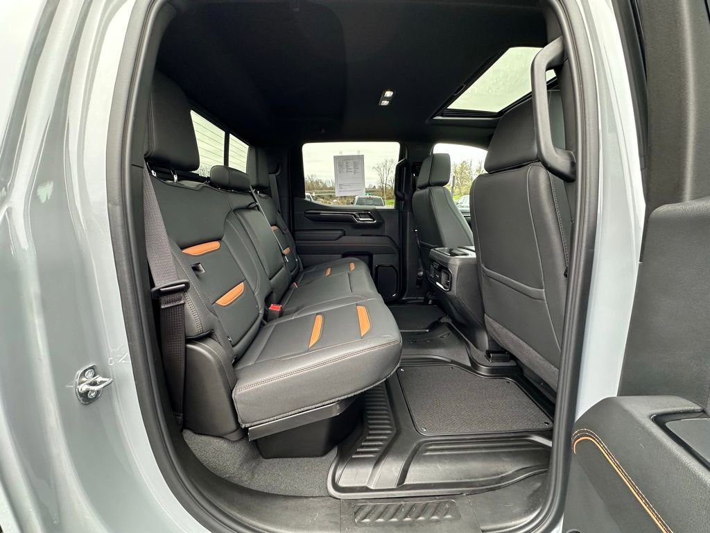 Used 2024 GMC Sierra 1500 AT4 w/ Technology Package image 24