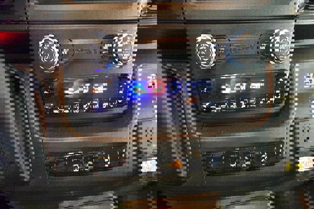 New 2026 RAM ProMaster 1500 w/ Convenience Group image 17