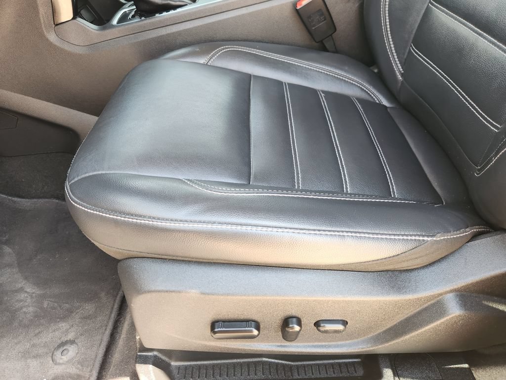 Used 2019 Ford Escape Titanium FWD image 23