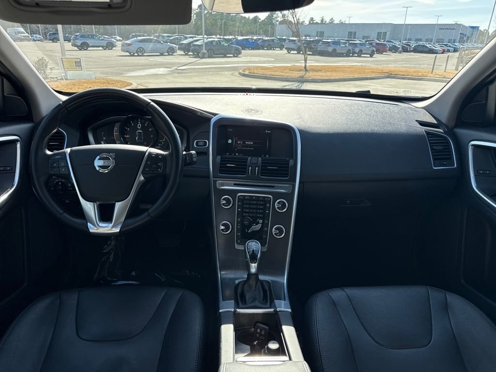 Used 2015 Volvo XC60 T5 Premier w/ Protection Package image 27