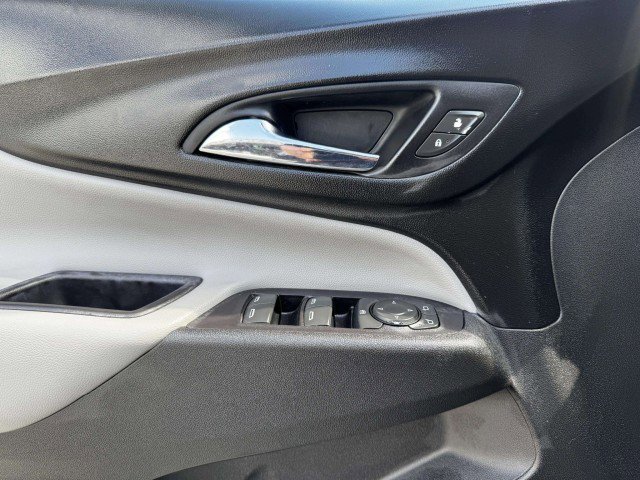 Used 2020 Chevrolet Equinox LS w/ LS Convenience Package image 21
