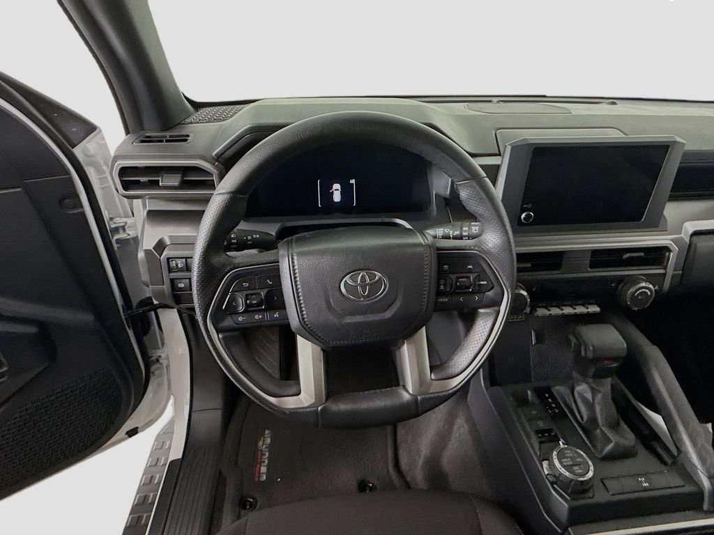 Used 2025 Toyota 4Runner TRD Off-Road AWD/4WD image 11