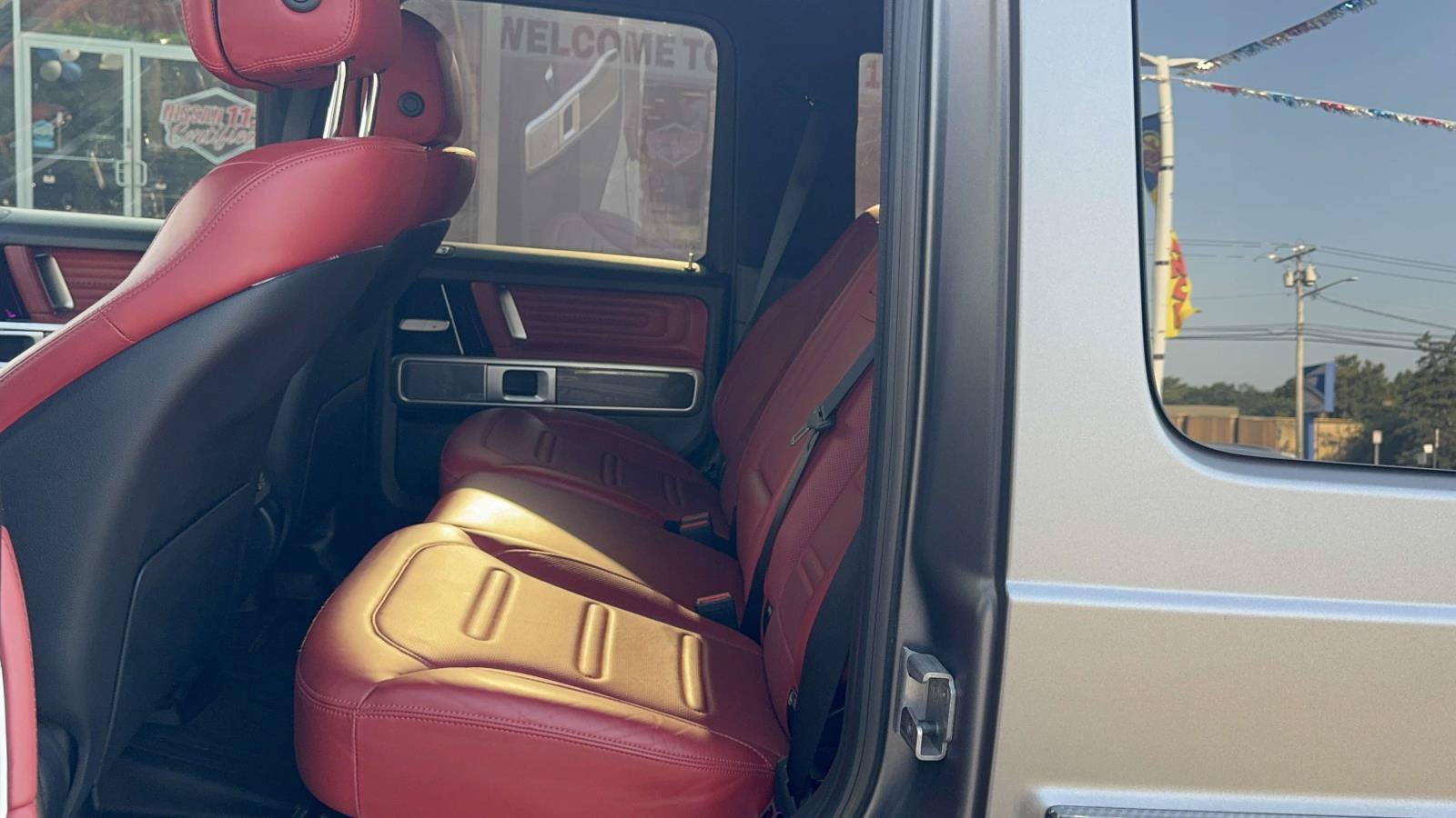 Used 2023 Mercedes-Benz G 550 image 23