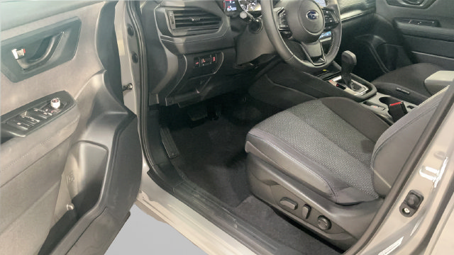 Used 2025 Subaru Forester Premium AWD/4WD image 28