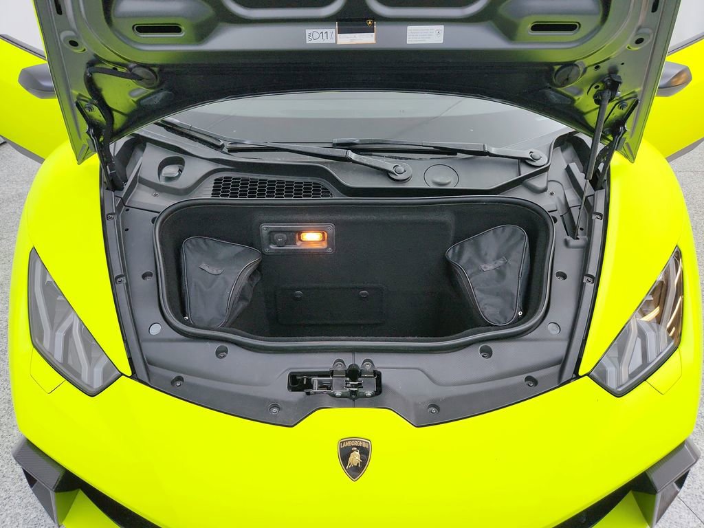 Used 2015 Lamborghini Huracan LP 610-4 image 13