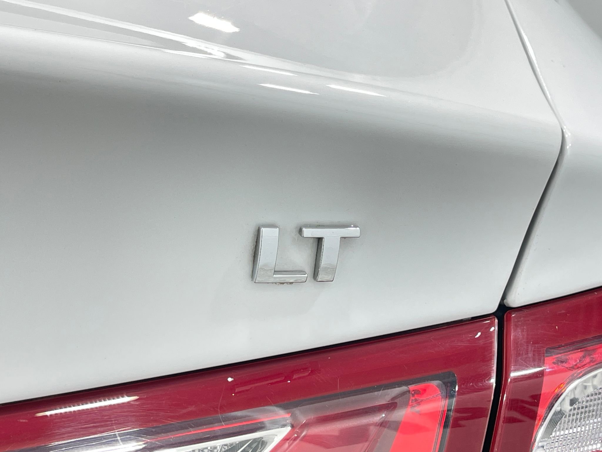 Used 2019 Chevrolet Malibu LT FWD image 37