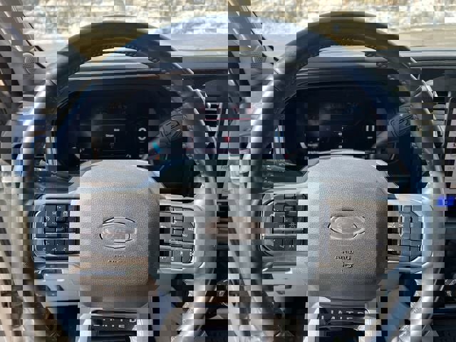 Used 2023 Ford F250 Limited image 11