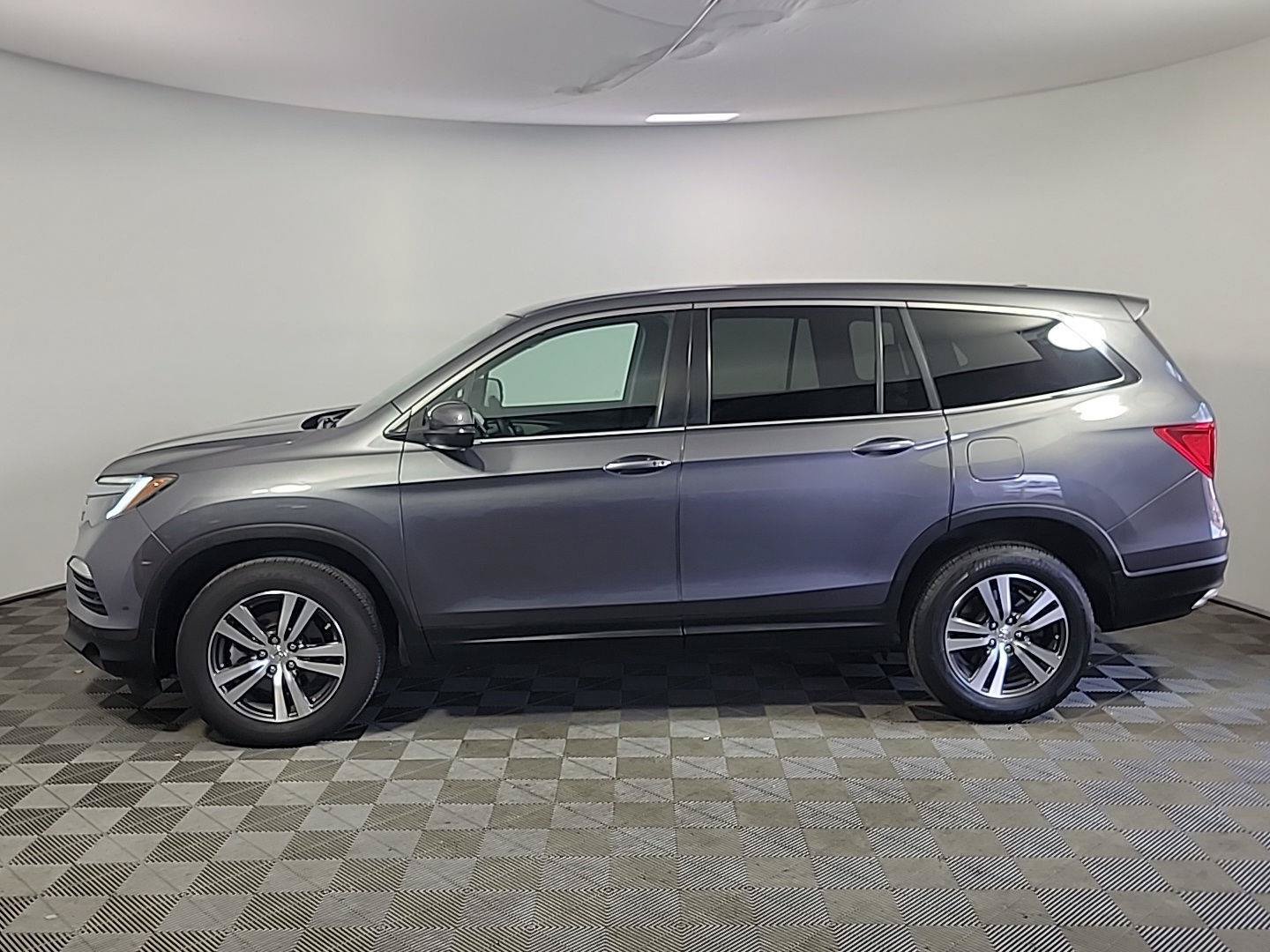 Used 2016 Honda Pilot EX image 10