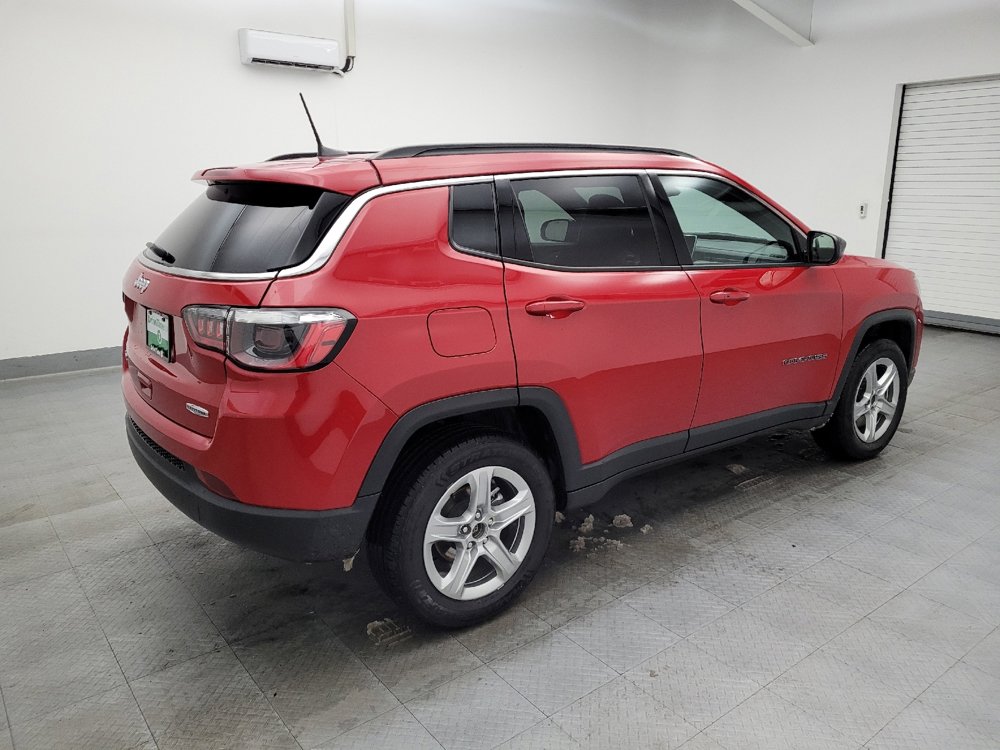Used 2024 Jeep Compass Latitude image 10