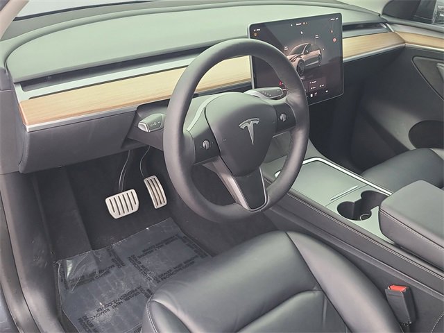 Used 2024 Tesla Model Y Performance image 21