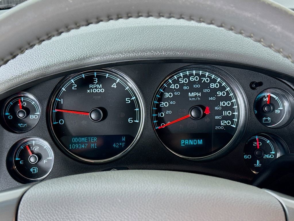 Used 2011 Chevrolet Avalanche LTZ image 14