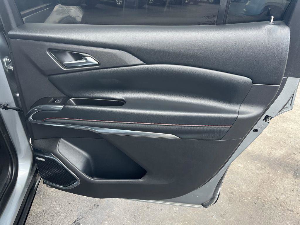 Used 2025 Chevrolet Traverse RS AWD/4WD image 27