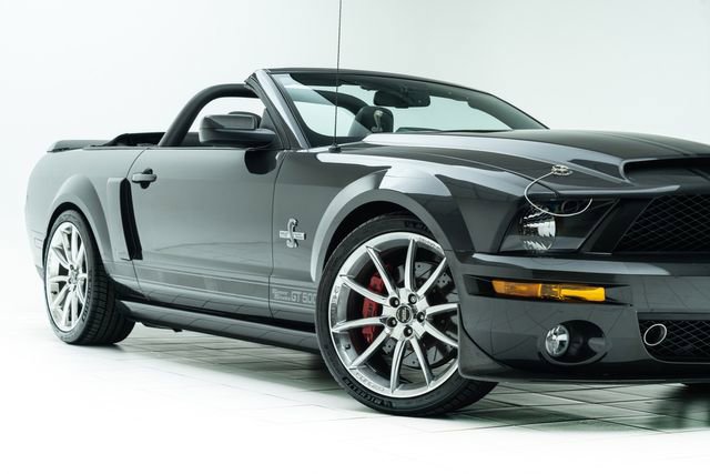 Used 2007 Ford Mustang Shelby GT500 RWD image 3