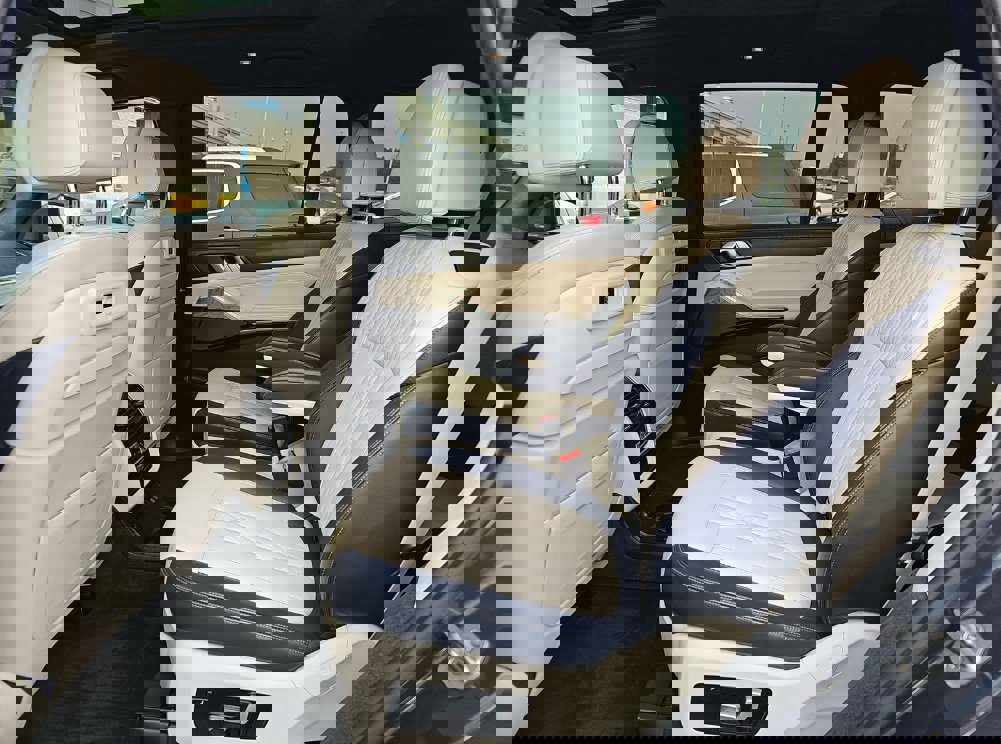 Used 2019 BMW X7 xDrive50i w/ Premium Package image 16