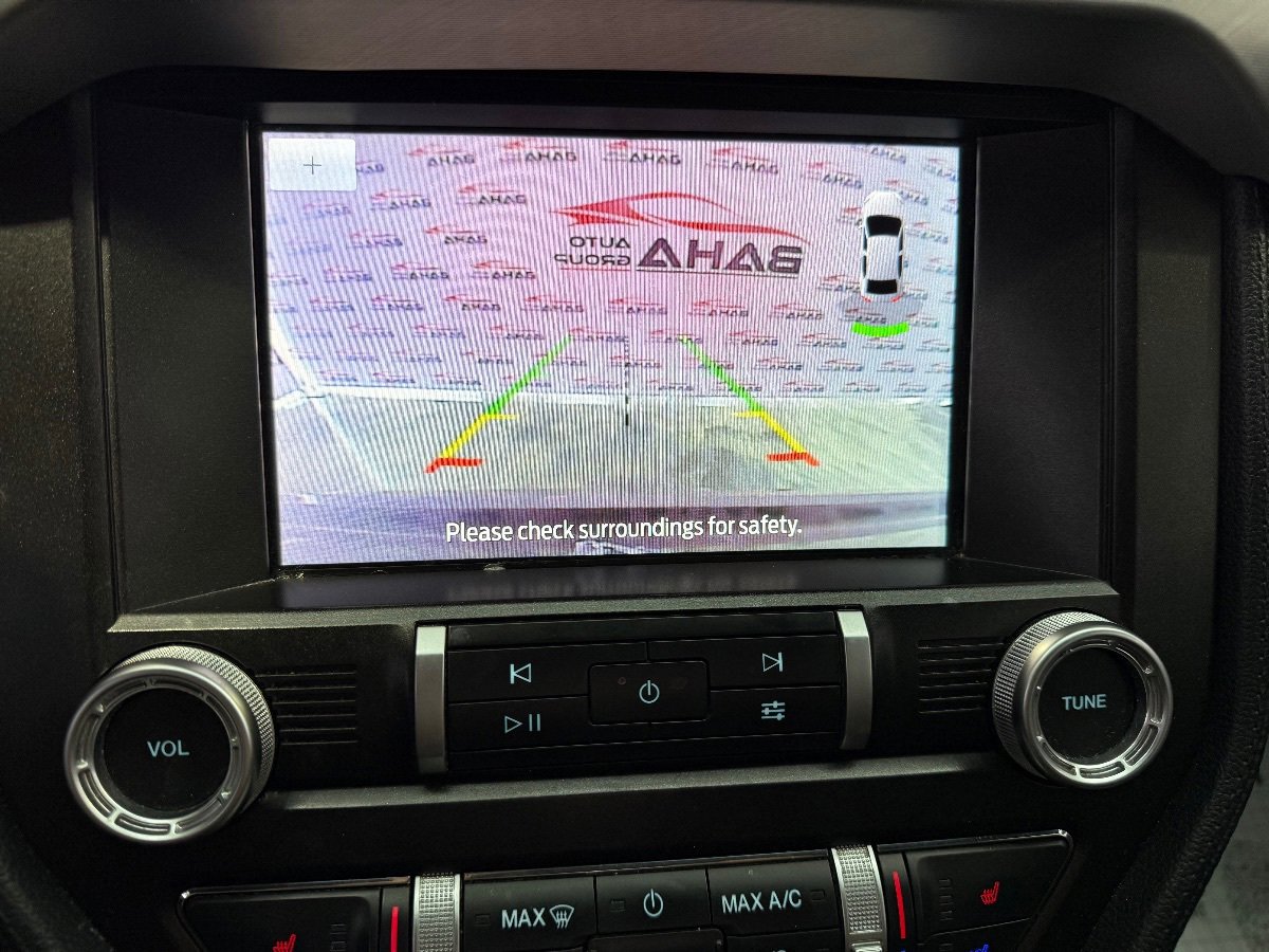 Used 2020 Ford Mustang Premium RWD image 23