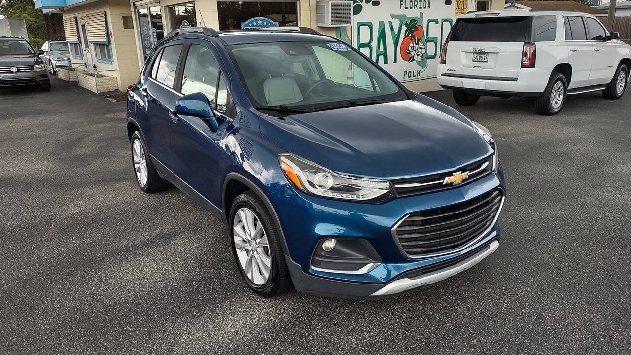 Used 2020 Chevrolet Trax Premier FWD image 3