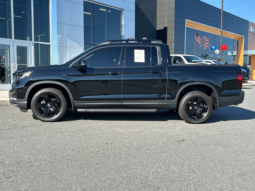 Used 2025 Honda Ridgeline Black Edition image 5