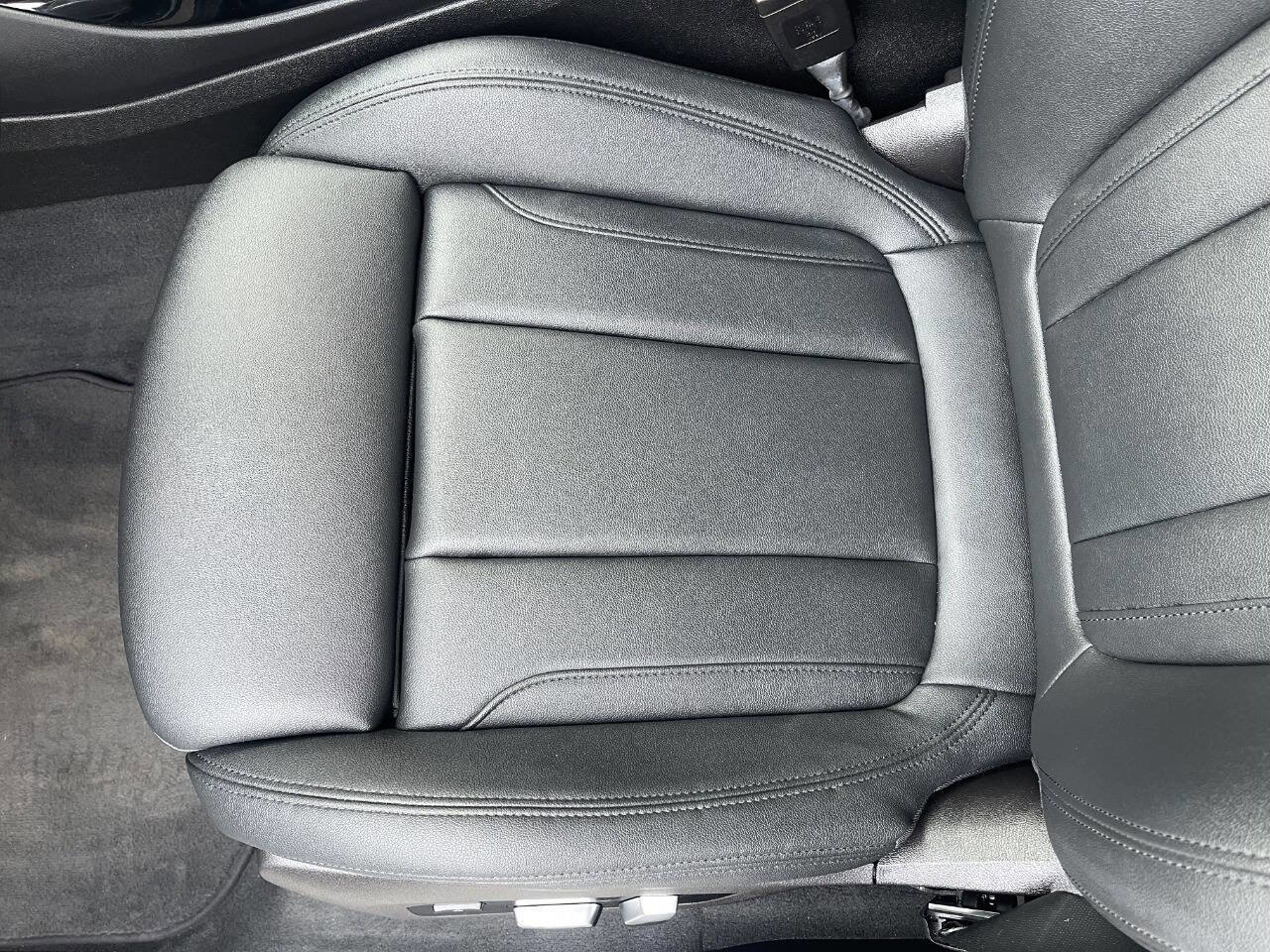 Used 2020 BMW X3 xDrive30i w/ Driving Assistance Package image 19
