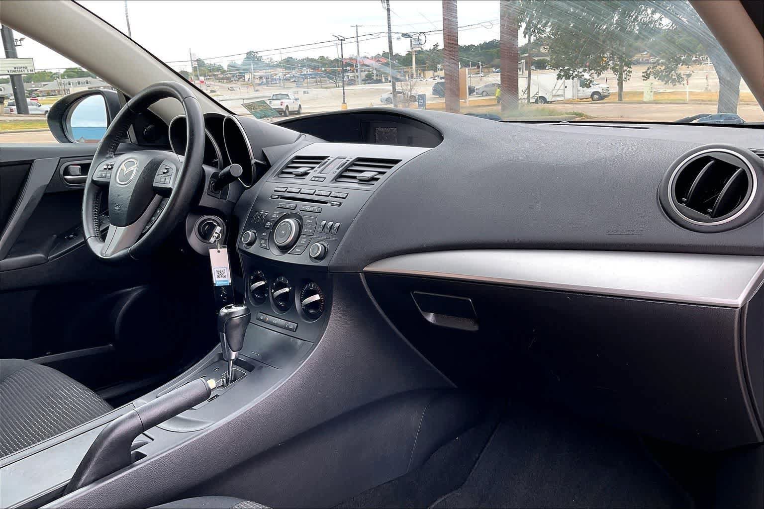 Used 2012 MAZDA MAZDA3 i Touring FWD image 22