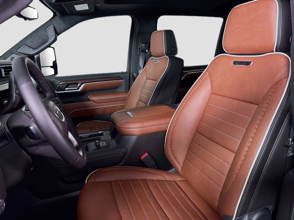 New 2026 GMC Sierra 3500 Denali Ultimate w/ LPO, Black Badging Package image 21