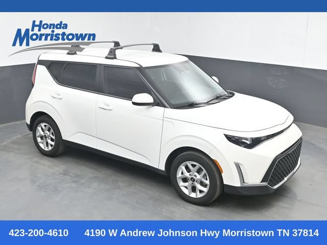 Used 2024 Kia Soul LX w/ Option Group 015 FWD image 1