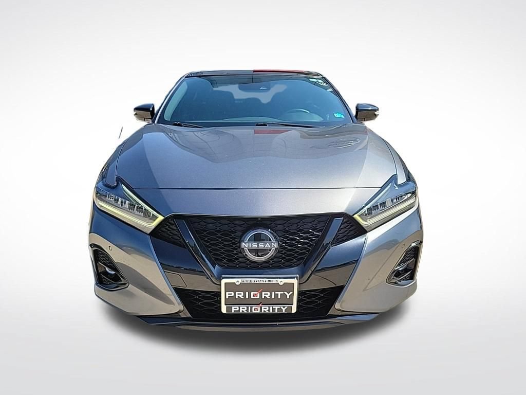 Used 2023 Nissan Maxima SR w/ Sport Mat Group FWD image 8