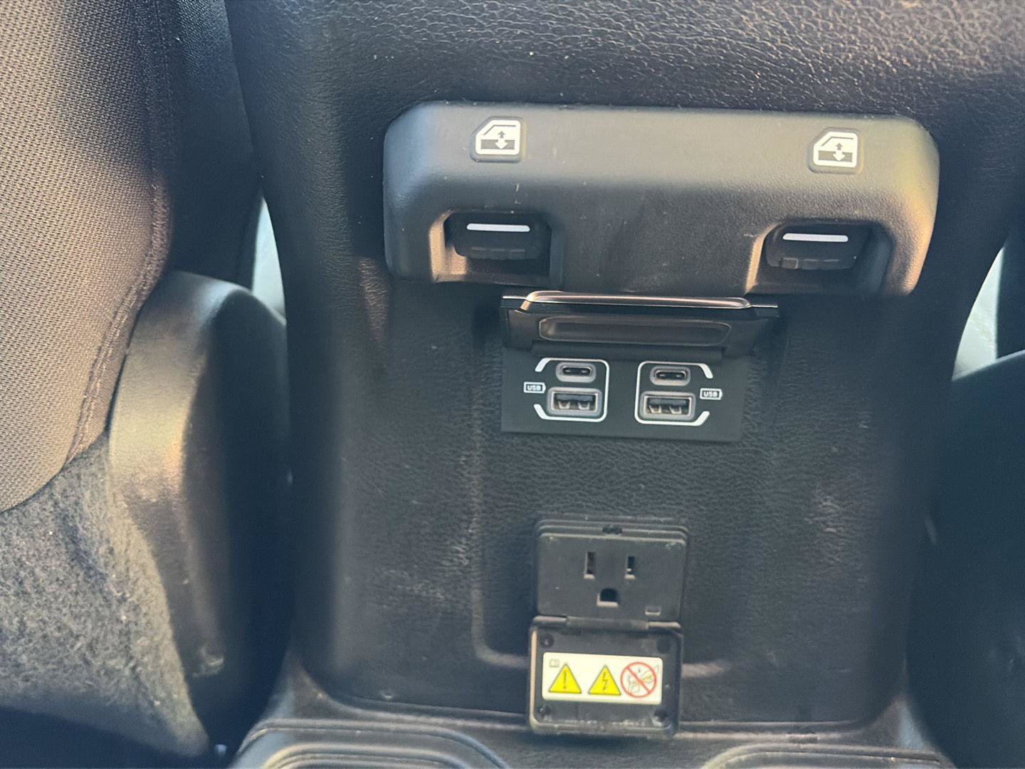 Used 2022 Jeep Gladiator Mojave AWD/4WD image 23