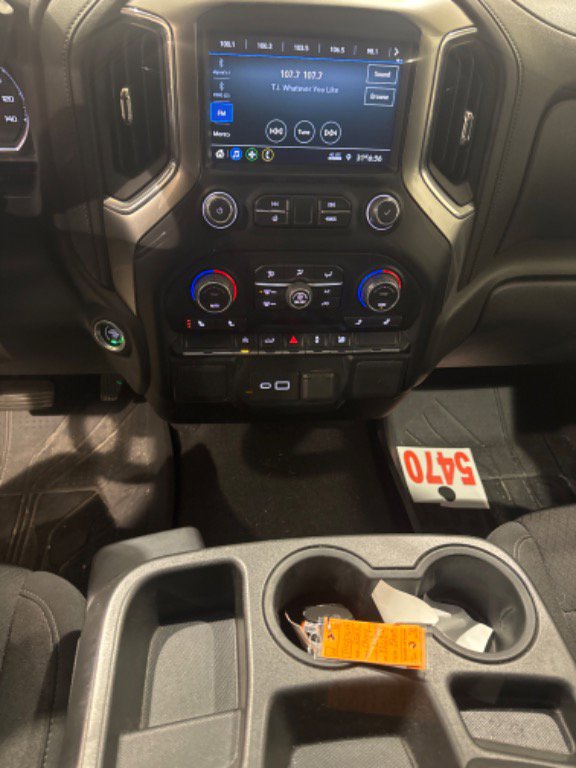 Used 2022 Chevrolet Silverado 1500 LT image 12