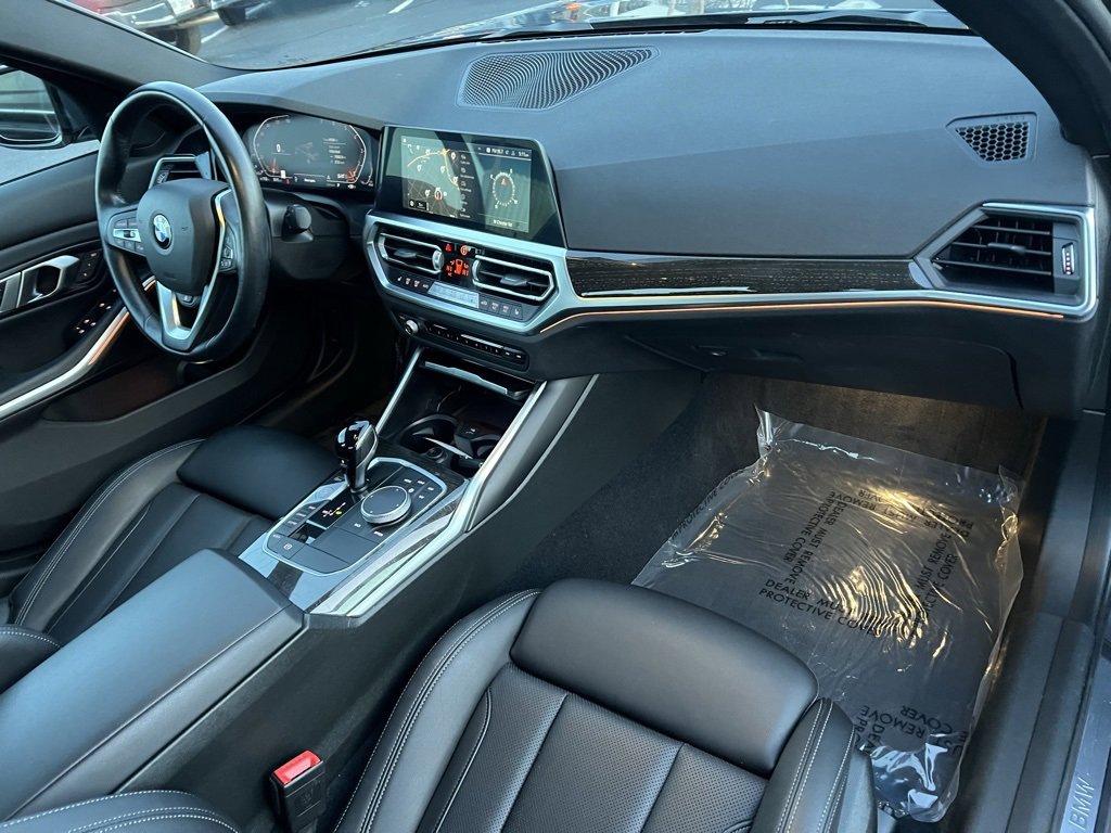 Used 2022 BMW 330i xDrive Sedan w/ Driving Assistance Package image 44