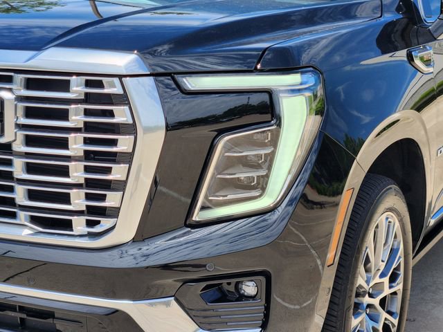 Used 2025 GMC Yukon Denali w/ Sun & Power Step Package AWD/4WD image 10