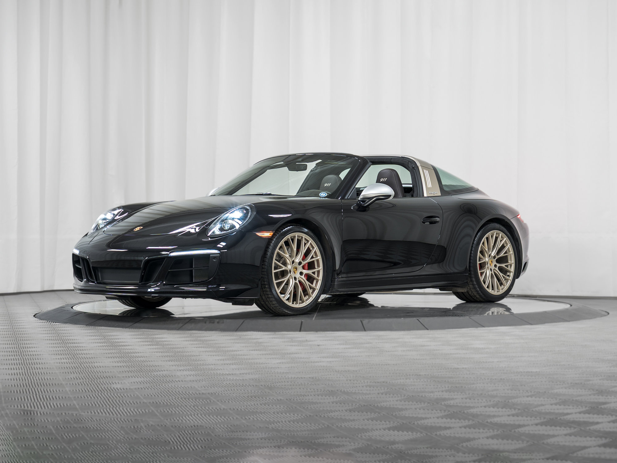 Certified 2019 Porsche 911 Targa 4 GTS image 37