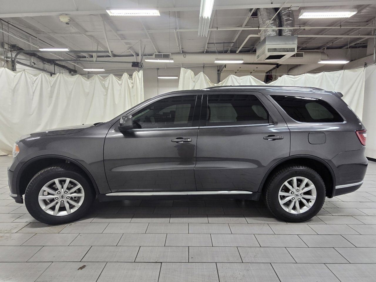 Used 2019 Dodge Durango SXT image 11