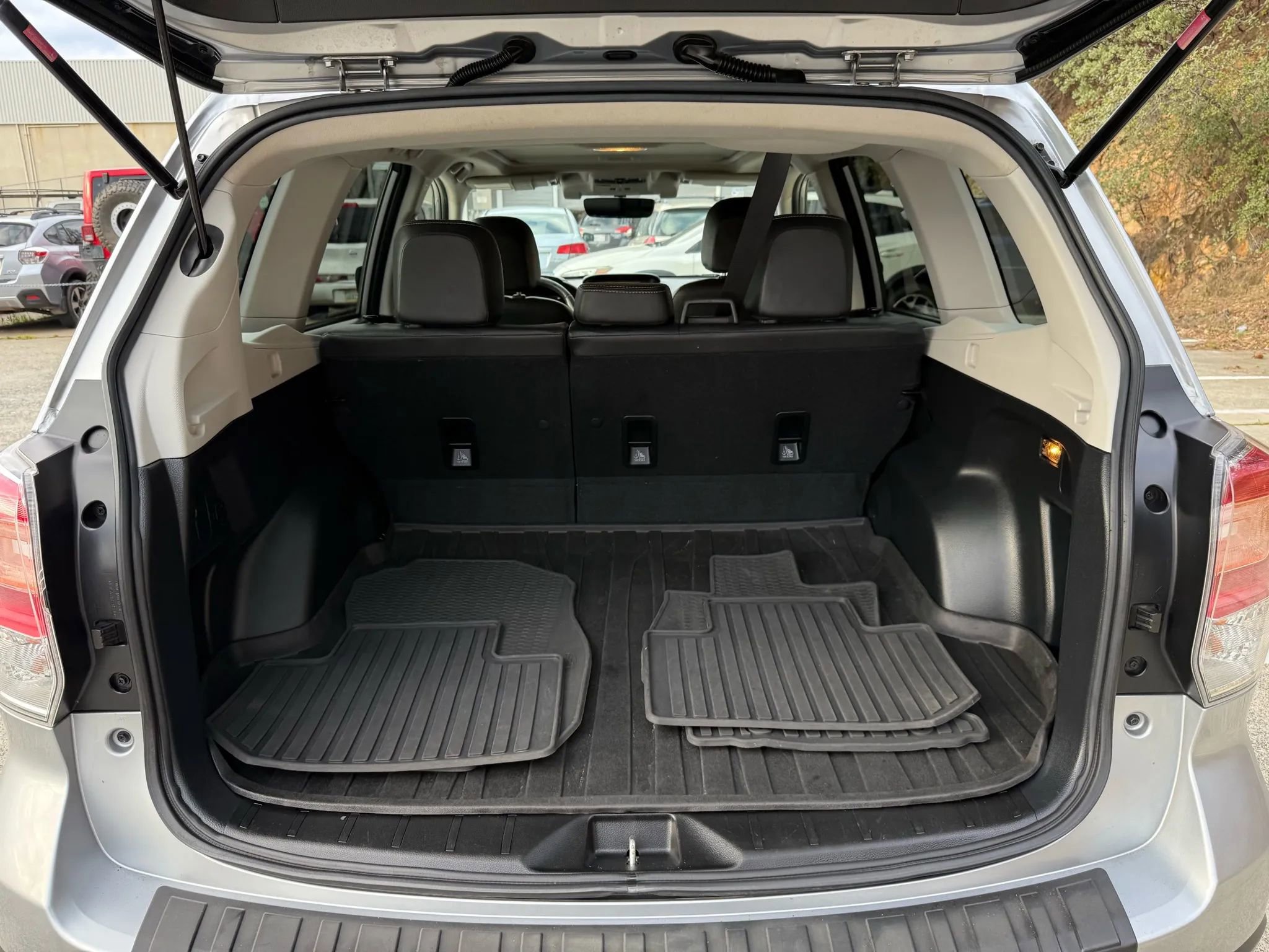 Used 2017 Subaru Forester 2.5i Limited image 21