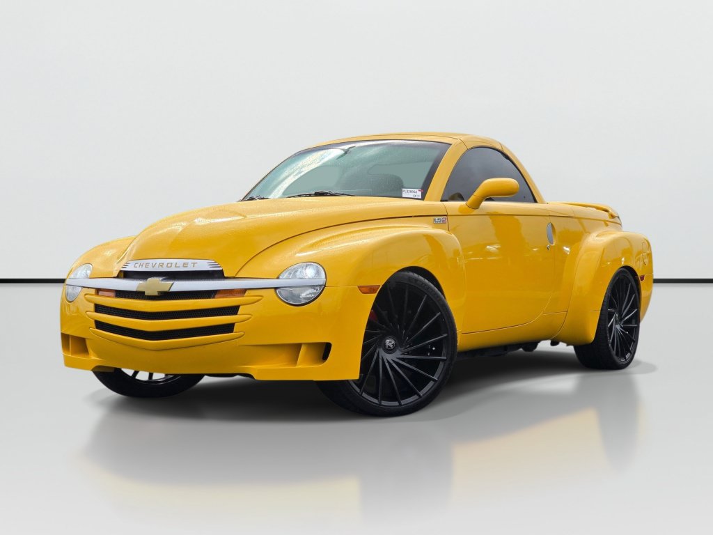 Used 2005 Chevrolet SSR w/ Preferred Equipment Group
