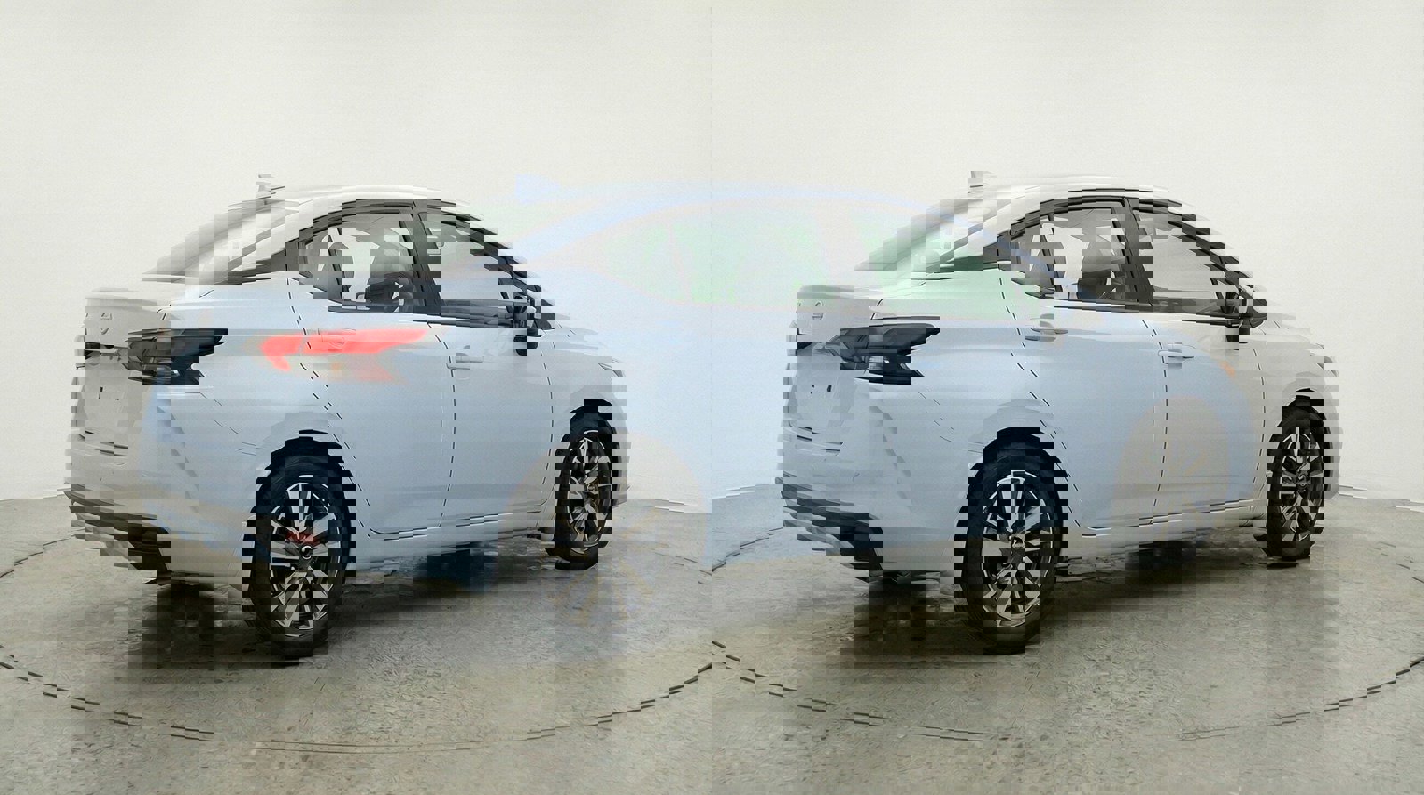 Used 2025 Nissan Versa SV image 7