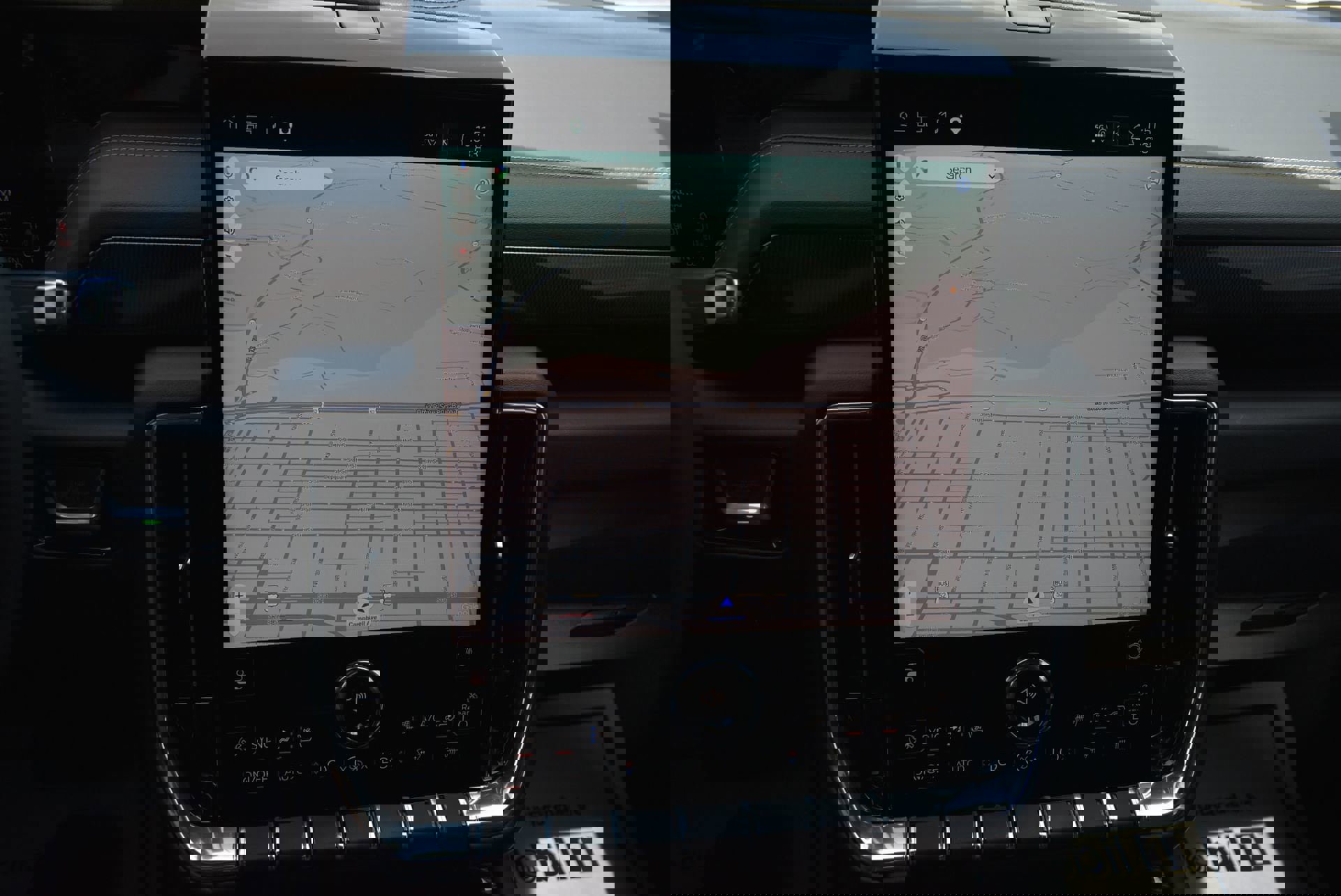 Used 2025 GMC Yukon XL Elevation w/ Elevation Premium Package AWD/4WD image 30