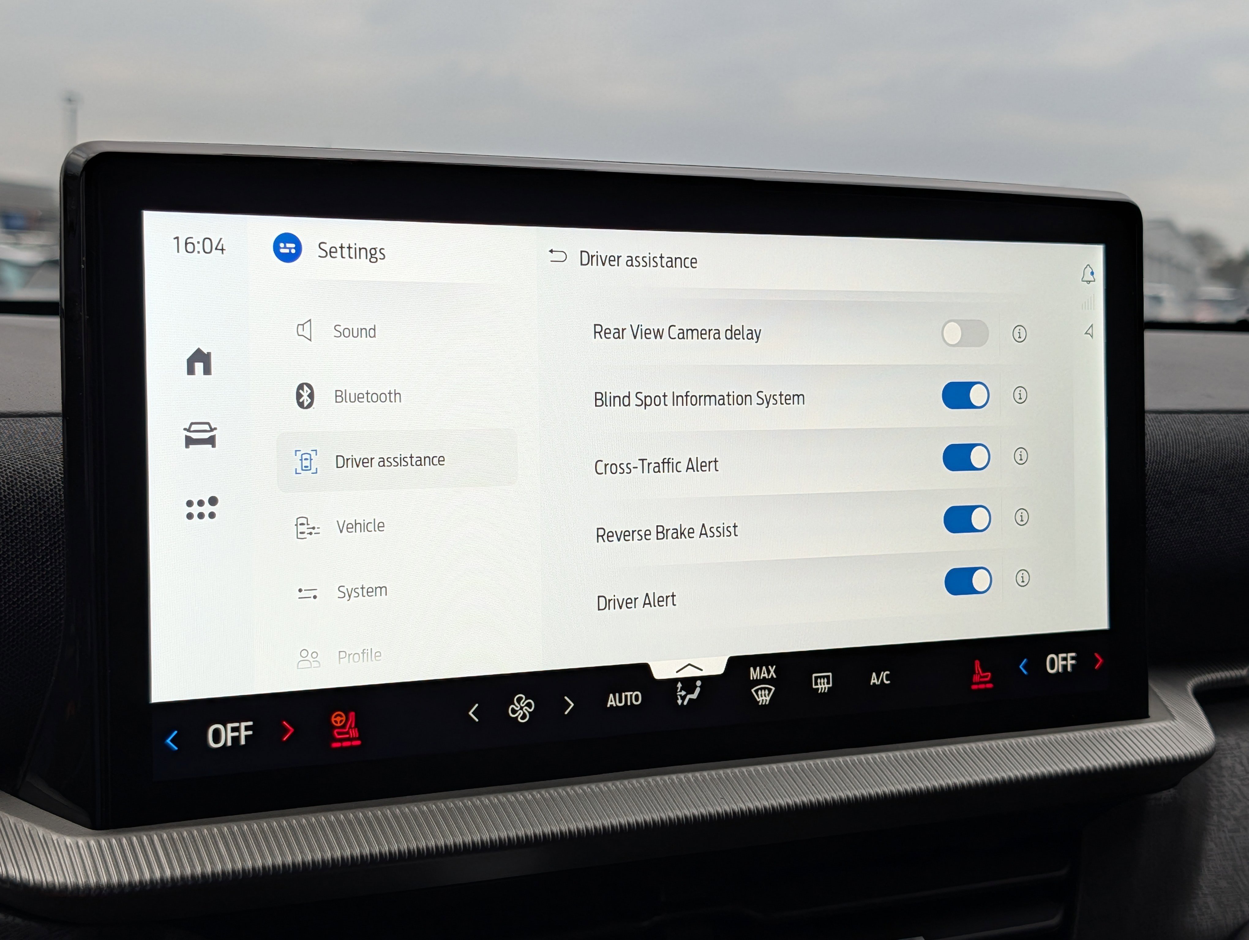 New 2026 Ford Explorer Platinum w/ LUX Leather Package image 47