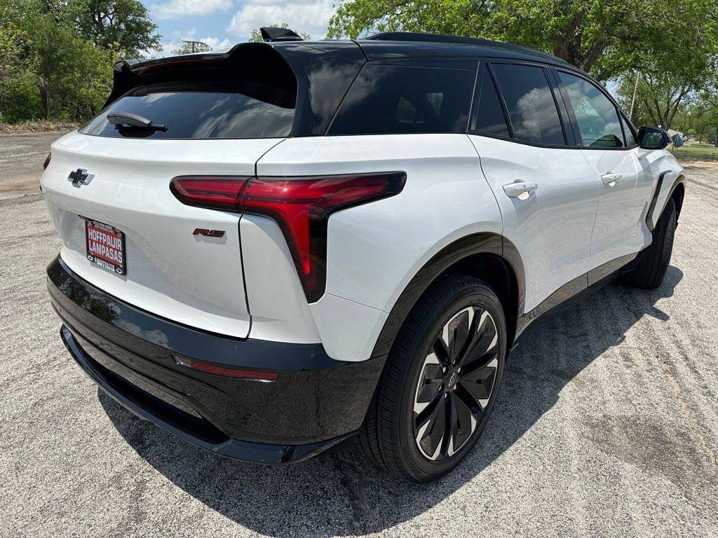 New 2025 Chevrolet Blazer EV RS RWD image 3