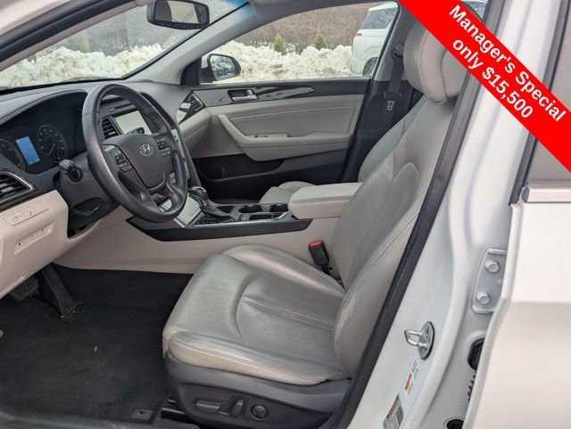 Used 2017 Hyundai Sonata Limited image 13