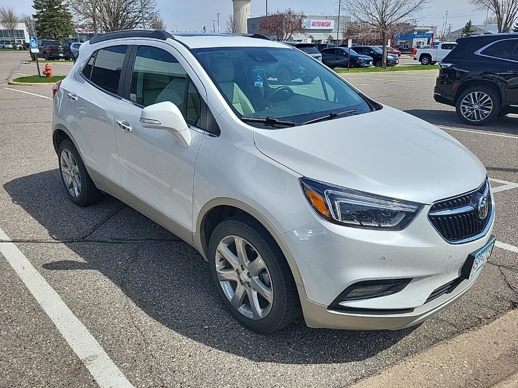 Used 2019 Buick Encore Essence w/ Experience Buick Package AWD/4WD image 4