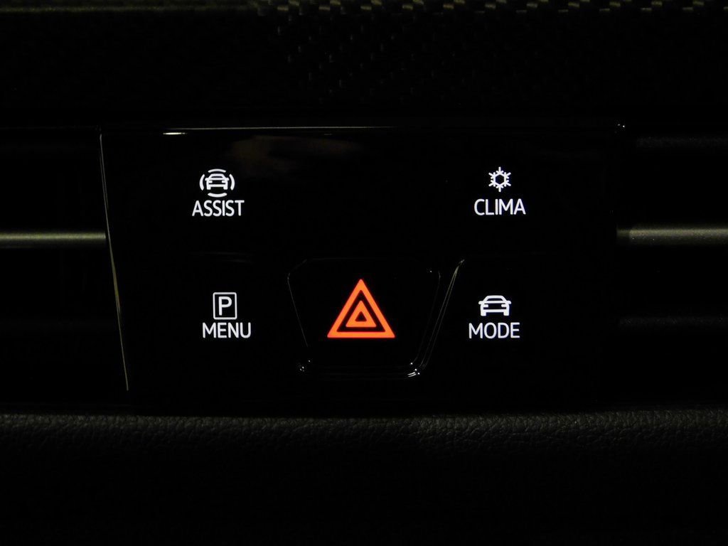 Used 2025 Volkswagen Golf R image 48