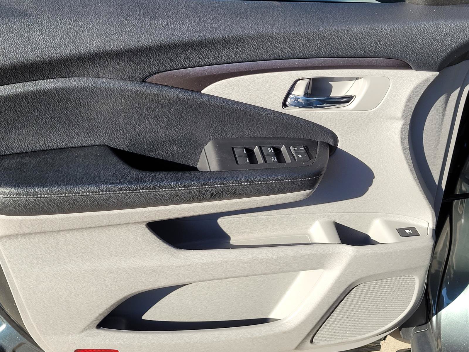 Used 2019 Honda Ridgeline RTL-T image 4